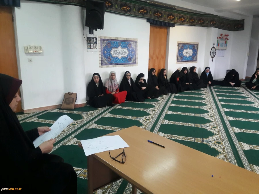 برگزاری نشست توجیهی سرپرست پردیس و مسئول پژوهش با دانشجویان در مورد جشنواره پویش