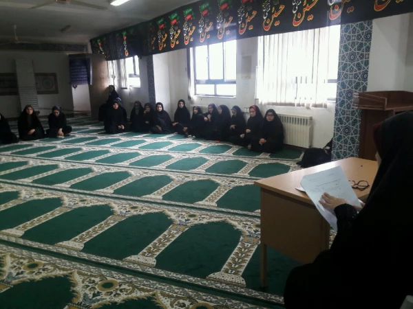 برگزاری نشست توجیهی سرپرست پردیس و مسئول پژوهش با دانشجویان در مورد جشنواره پویش