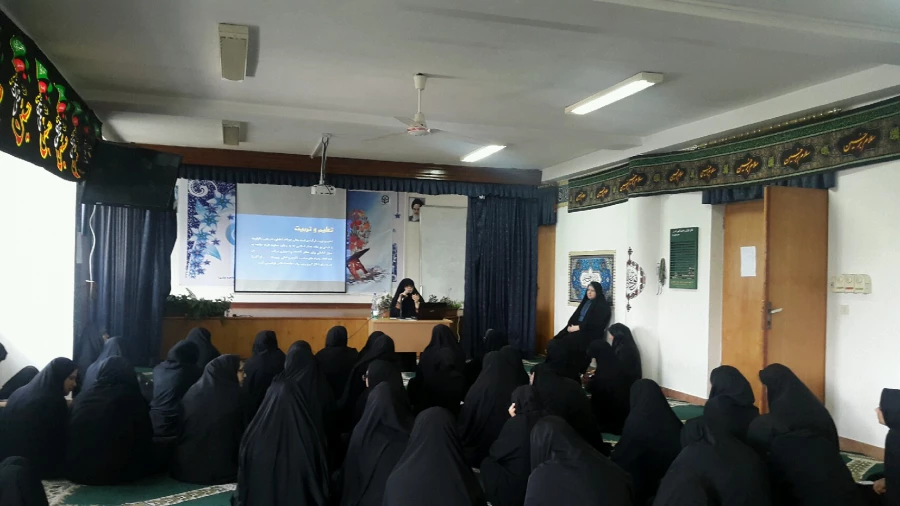 برگزاری دوره آموزشی آشناسازی فرهنگیان با سند تحول بنیادین آموزش و پرورش 4