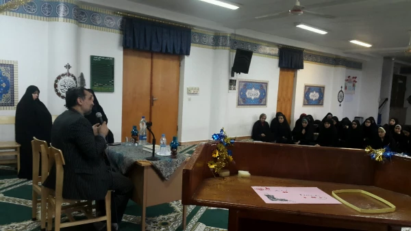 نشست صمیمی مسئول حراست استانی دانشگاه با دانشجویان پردیس 3