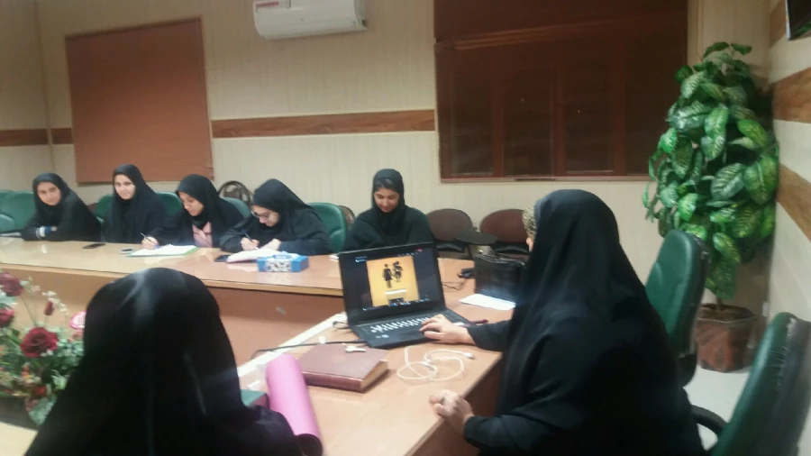برگزاری جلسه هم اندیشی دانشجومعلمان و مشاور پردیس با موضوع "همه در برابر خشونت علیه زنان مسئولند" 2