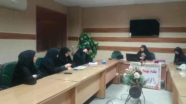 برگزاری جلسه هم اندیشی دانشجومعلمان و مشاور پردیس با موضوع "همه در برابر خشونت علیه زنان مسئولند" 3