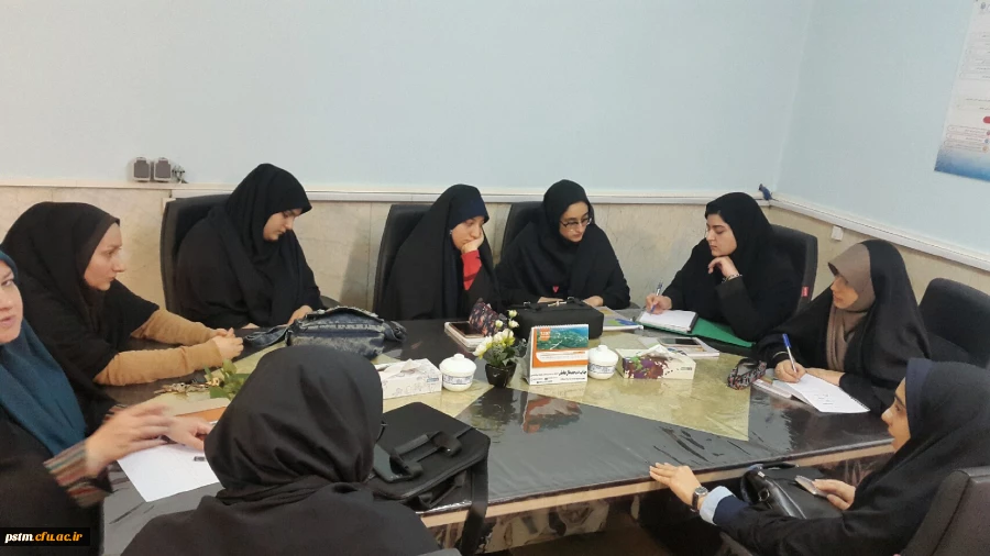 برگزاری نشست توجیهی اعضاء کانون و انجمن ادبی  2