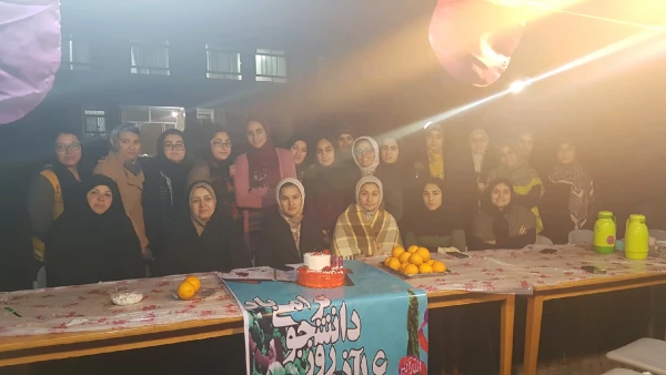 در آستانه روز دانشجو در محوطه سرای دانشجویی برگزار شد: نشست صمیمی دانشجویان با سرپرست پردیس، سرو شام و خاطره گویی 7