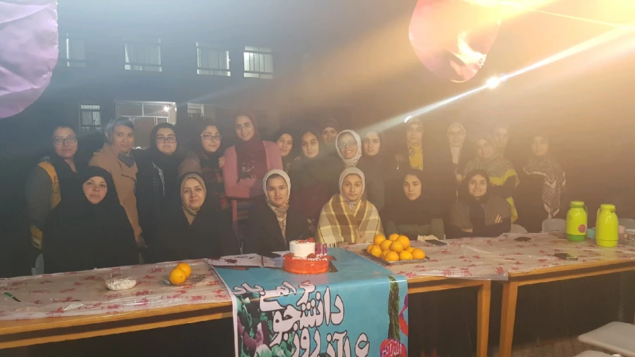 در آستانه روز دانشجو در محوطه سرای دانشجویی برگزار شد: نشست صمیمی دانشجویان با سرپرست پردیس، سرو شام و خاطره گویی 7