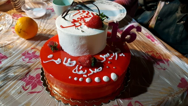 در آستانه روز دانشجو در محوطه سرای دانشجویی برگزار شد: نشست صمیمی دانشجویان با سرپرست پردیس، سرو شام و خاطره گویی 12