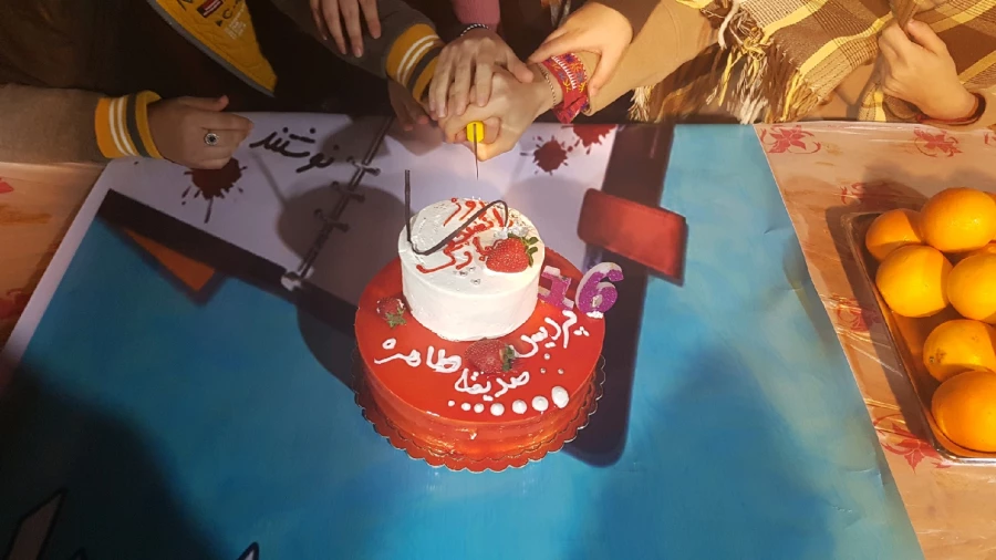 در آستانه روز دانشجو در محوطه سرای دانشجویی برگزار شد: نشست صمیمی دانشجویان با سرپرست پردیس، سرو شام و خاطره گویی 17