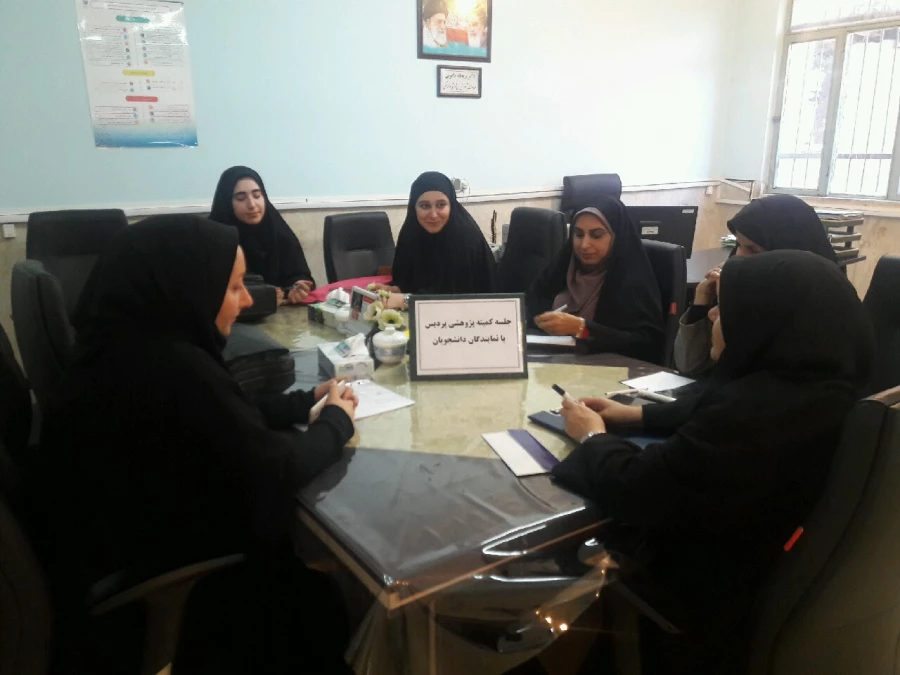 برگزاری جلسه کمیته پژوهشی با نمایندگان کانون اعتلای پژوهش پردیس