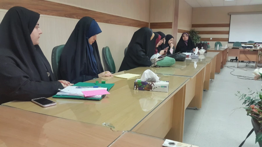 برگزاری جلسه هم اندیشی مسئولین پردیس با دبیران کانون ها، انجمن ها و تشکل ها 3