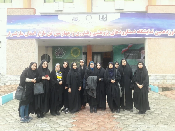 بازدید جمعی از دانشجویان پردیس از نوزدهیمن نمایشگاه دستاوردهای پژوهشی و فناوری و چهارمین نمایشگاه فن بازار استان مازندران
