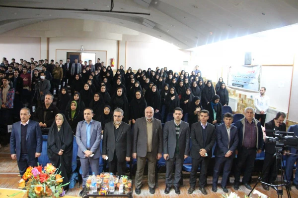 حضور مسئولین و دانشجویان پردیس و مراکز تابعه در همایش استانی تربیت معلم تحول آفرین در سایه مدیریت جهادی و مشارکت همگانی 2