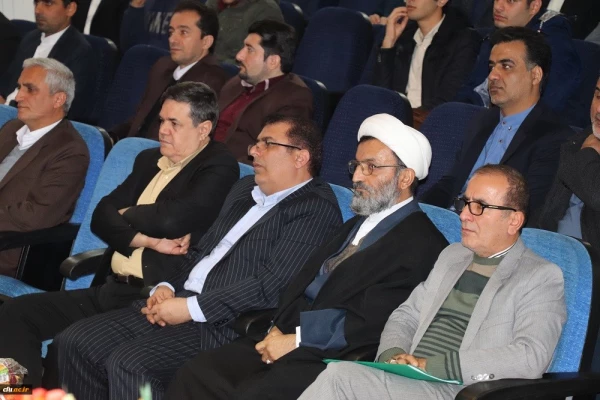 حضور مسئولین و دانشجویان پردیس و مراکز تابعه در همایش استانی تربیت معلم تحول آفرین در سایه مدیریت جهادی و مشارکت همگانی 3
