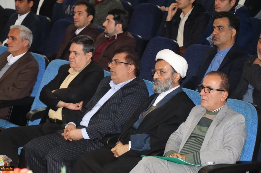 حضور مسئولین و دانشجویان پردیس و مراکز تابعه در همایش استانی تربیت معلم تحول آفرین در سایه مدیریت جهادی و مشارکت همگانی 3