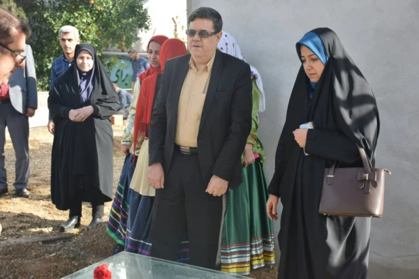 حضور آقای دکتر خنیفر در پردیس و بازدید از ساختمان آموزشی و سرای دانشجویی 6