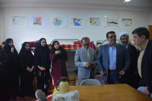 حضور آقای دکتر خنیفر در پردیس و بازدید از ساختمان آموزشی و سرای دانشجویی 12