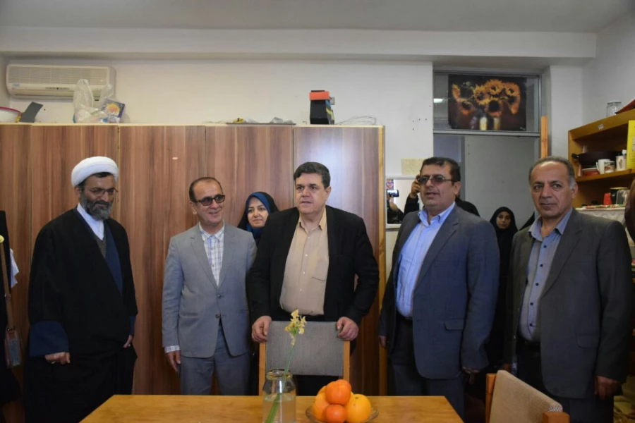 حضور آقای دکتر خنیفر در پردیس و بازدید از ساختمان آموزشی و سرای دانشجویی 15