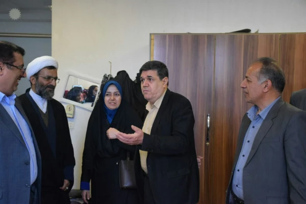 حضور آقای دکتر خنیفر در پردیس و بازدید از ساختمان آموزشی و سرای دانشجویی 22