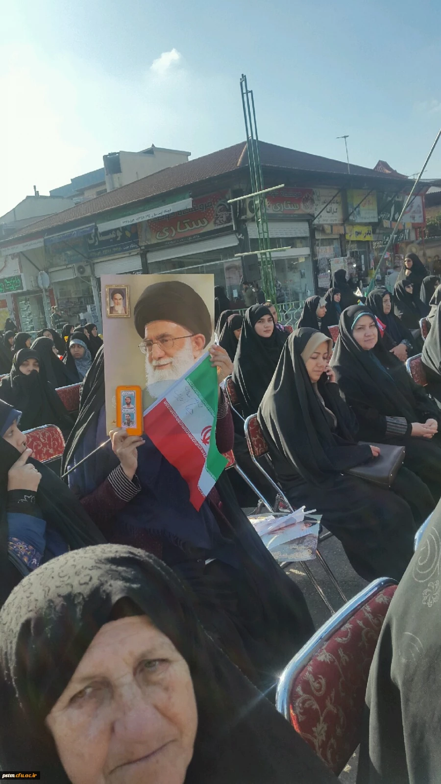 حضور مسئولین و دانشجویان پردیس در راهپیمایی سالروز حماسه 9 دی  6