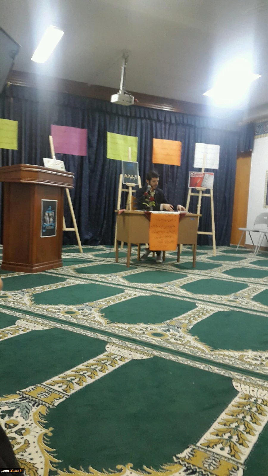 به مناسبت روز بصیرت برگزار شد: نشست دانشجویی با حضور مسئول ناحیه بسیج دانشجویی شهرستان 4