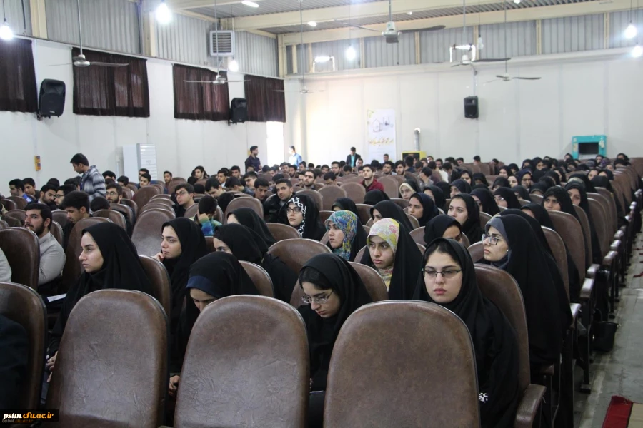 حضور دانشجویان پردیس در کرسی آزاد اندیشی به میزبانی مرکز شهید رجایی بابل به مناسبت سالروز 9 دی 2