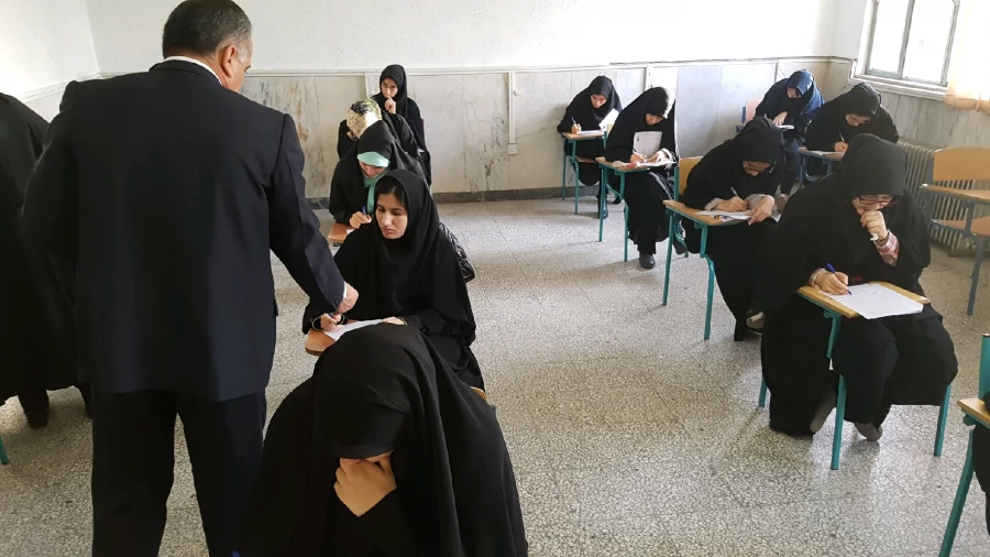 شروع امتحانات پایانی نیم سال اول سال تحصیلی  98-1397 6