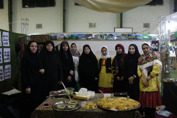 بازدید مدیرکل امور امور اجتماعی دانشگاه فرهنگیان از غرفه مازندران در جشنواره رویش 2