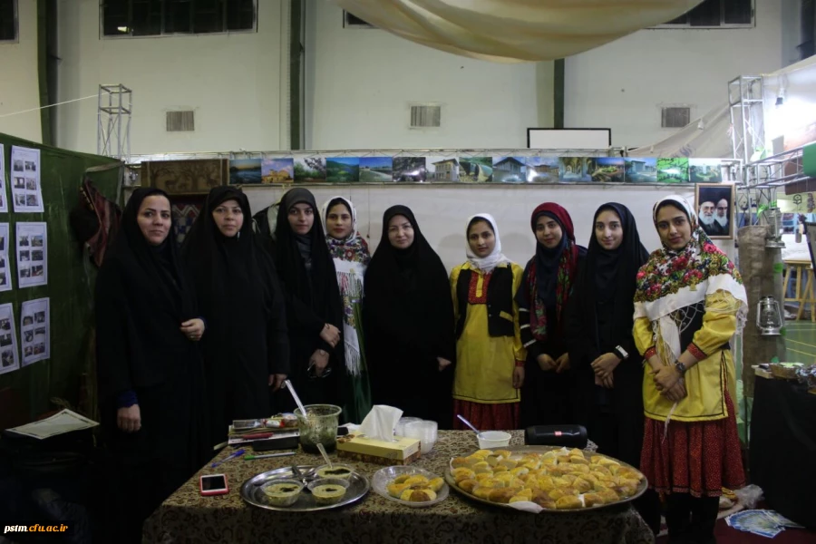 بازدید مدیرکل امور امور اجتماعی دانشگاه فرهنگیان از غرفه مازندران در جشنواره رویش 2