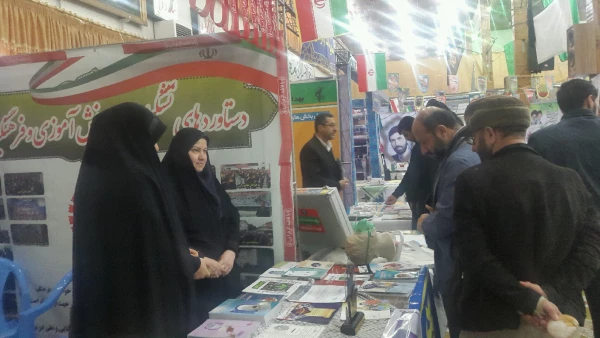 برپایی غرفه مشترک سازمان بسیج دانش آموزی اداره کل آموزش و پرورش و دانشگاه فرهنگیان در حسینیه عاشقان کربلای ساری با حضور مسئولین و دانشجویان پردیس خواهران 2