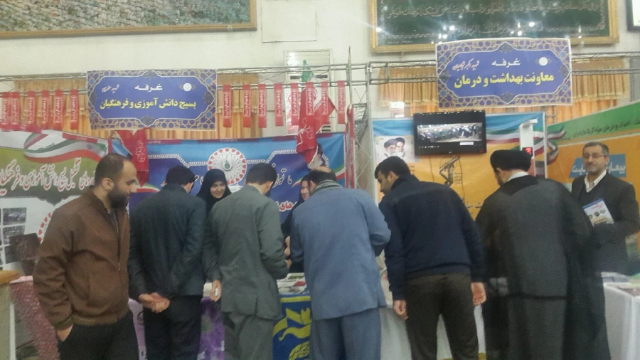 برپایی غرفه مشترک سازمان بسیج دانش آموزی اداره کل آموزش و پرورش و دانشگاه فرهنگیان در حسینیه عاشقان کربلای ساری با حضور مسئولین و دانشجویان پردیس خواهران 6