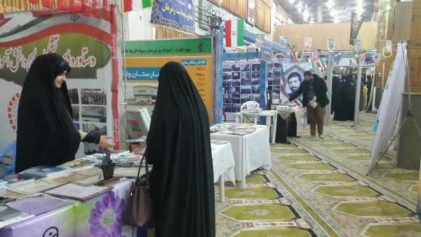 برپایی غرفه مشترک سازمان بسیج دانش آموزی اداره کل آموزش و پرورش و دانشگاه فرهنگیان در حسینیه عاشقان کربلای ساری با حضور مسئولین و دانشجویان پردیس خواهران 7