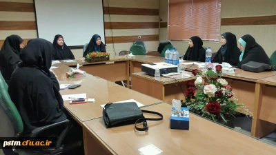 برگزاری جلسه توجیهی مسئولین پردیس با نمایندگان کانون ها، انجمن ها و تشکل ها در مورد برنامه های دهه مبارک فجر