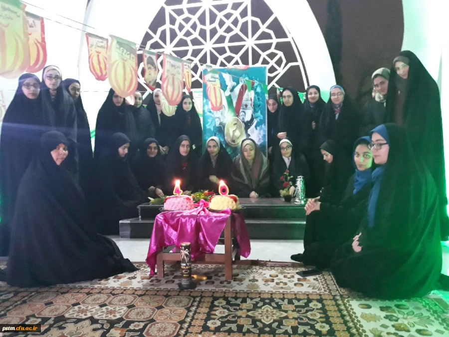 ادای احترام مسئولین پردیس و دانشجومعلمان به شهید گمنام پردیس و برگزاری مراسم زیارت عاشورا در جوار مزار آن شهید خوشنام 5