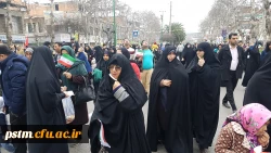 حضور مسئولین، همکاران و دانشجویان پردیس در راهپیمایی 22 بهمن و  فعالیت های غرفه دانشگاه به روایت تصویر 20
