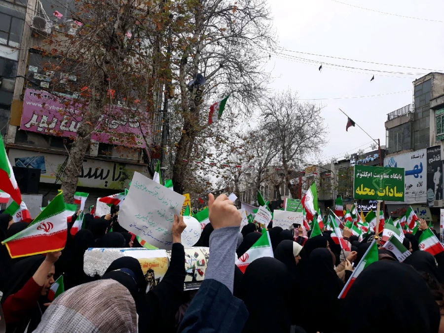 حضور مسئولین، اساتید و دانشجویان پردیس در راهپیمایی چهلمین سالگرد پیروزی انقلاب اسلامی و غرفه دانشگاه به روایت تصویر 3