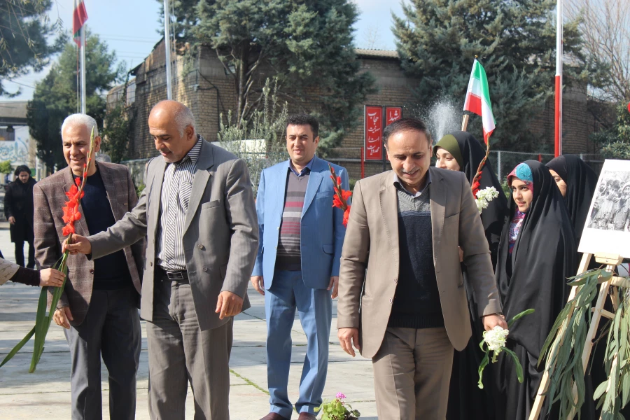 برگزاری مراسم افتتاح یادمان شهید گمنام پردیس فاطمه الزهراء (س) ساری با حضور فرماندار محترم شهرستان ساری 2