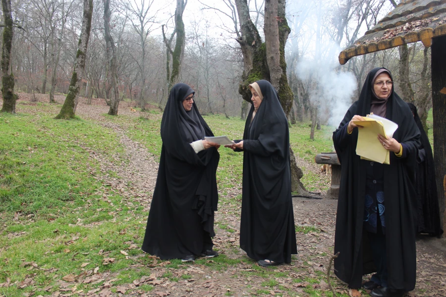 به مناسبت گرامیداشت هفته مقام مادر صورت گرفت:  اردوی نیمروزی همکاران پردیس و مرکز حضرت فاطمه (س) قائمشهر 2