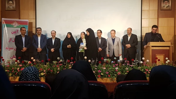 در همایش تجلیل از بانوان نمونه استان صورت گرفت: انتخاب و تجلیل از دانشجوی نمونه پردیس فاطمه الزهراء (س) ساری 2