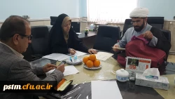 حضور نماینده موسسه جامعه الزهرا (س) قم در پردیس و بازدید ایشان از محل برگزاری آزمون روز جمعه 10 اسفند 2