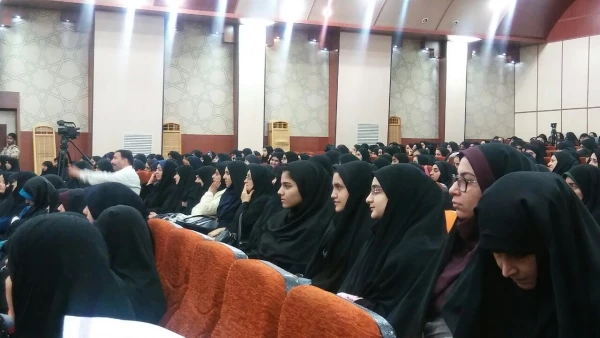 شرکت دانشجویان پردیس در همایش اسوه های صبر و مقاومت بانوی طراز انقلاب 2