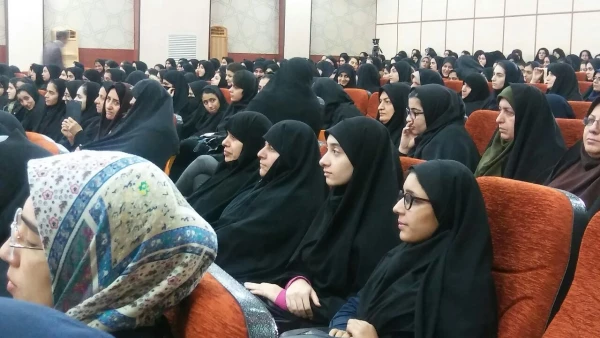 شرکت دانشجویان پردیس در همایش اسوه های صبر و مقاومت بانوی طراز انقلاب 3