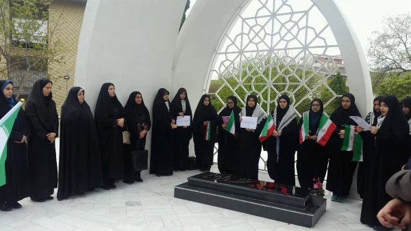 تجمع اساتید، کارکنان و دانشجویان پردیس در حمایت از سپاه پاسداران انقلاب اسلامی 4