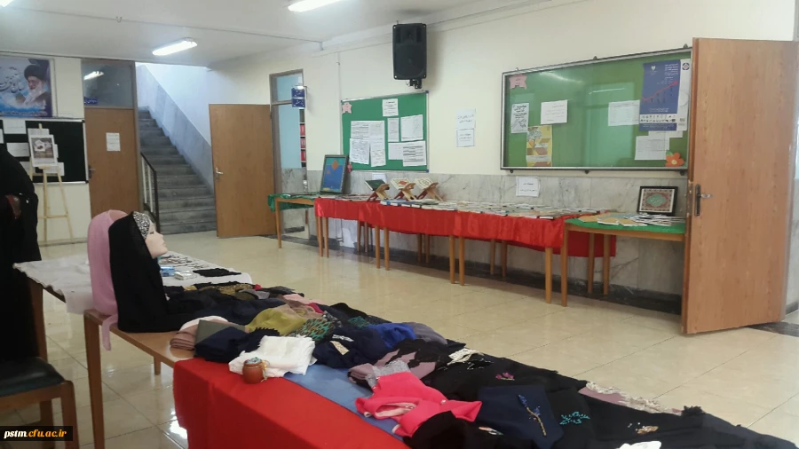 برگزاری نمایشگاه دستاوردها و تولیدات فرهنگی و اجتماعی با رویکرد قرآن و عترت 2