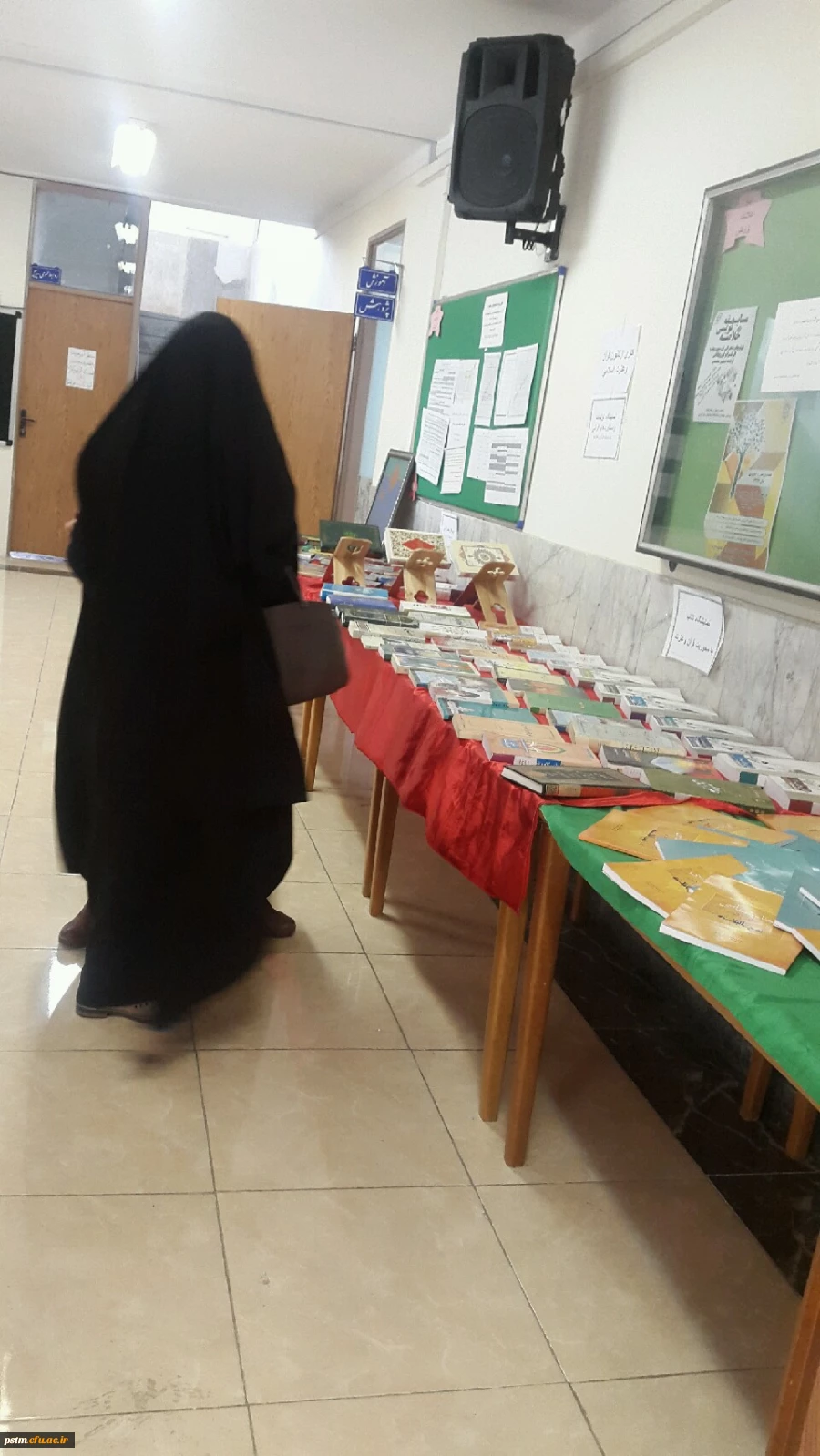 برگزاری نمایشگاه دستاوردها و تولیدات فرهنگی و اجتماعی با رویکرد قرآن و عترت 10