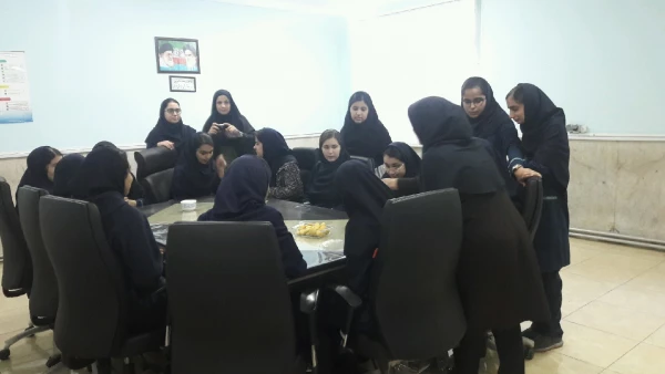 بازدید دانش آموزان مدرسه متوسطه اول فرزانگان ساری از پردیس 5