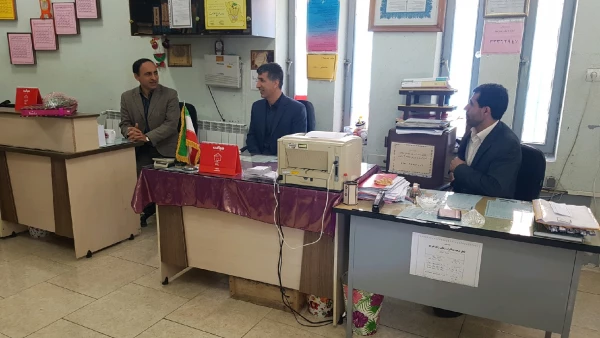 به مناسبت گرامیداشت مقام معلم انجام شد: حضور مدیریت استانی دانشگاه و مسئولین پردیس در مدارس مجری طرح کارورزی  8