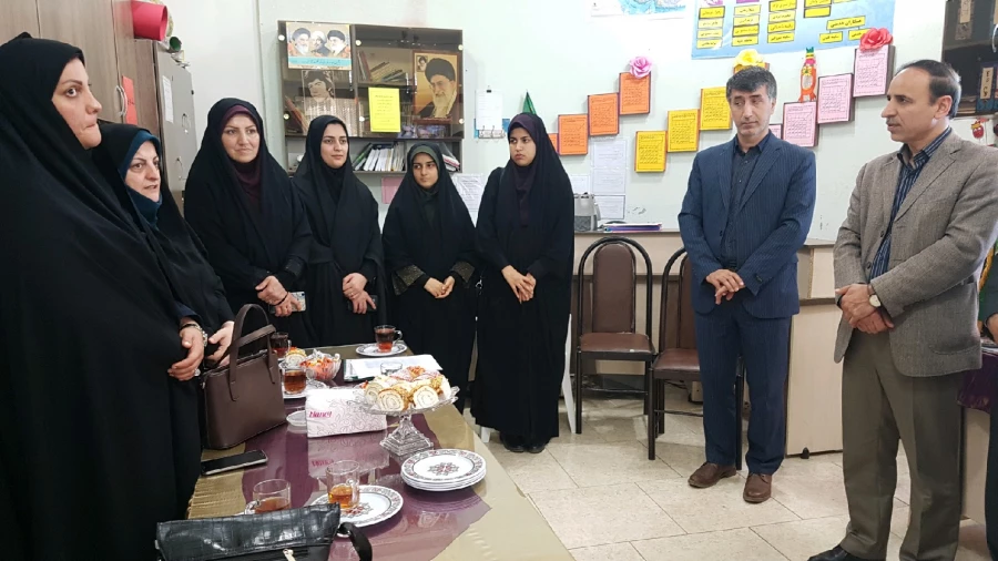 به مناسبت گرامیداشت مقام معلم انجام شد: حضور مدیریت استانی دانشگاه و مسئولین پردیس در مدارس مجری طرح کارورزی  10