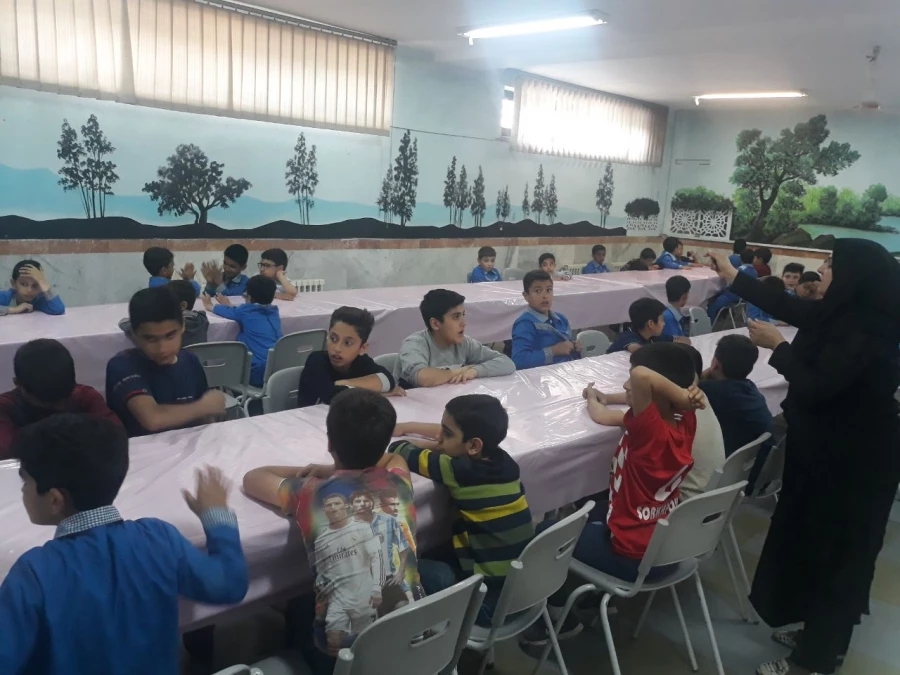 حضور مسئولین، معلمان و دانش آموزان مدرسه همکار شهید مرادی در پردیس