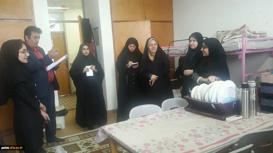 بازدید سرپرست و کارکنان حوزه دانشجویی و نظارت پردیس از سرای دانشجویی جهت انتخاب اتاق برتر