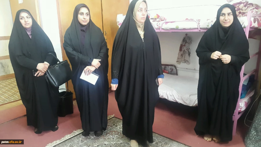 بازدید سرپرست و کارکنان حوزه دانشجویی و نظارت پردیس از سرای دانشجویی جهت انتخاب اتاق برتر