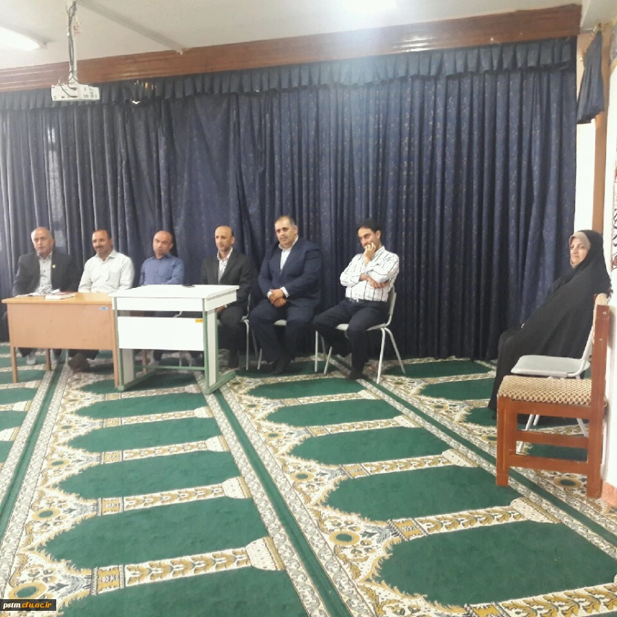 نشست صمیمانه مدیران گروه های آموزشی با دانشجویان پردیس